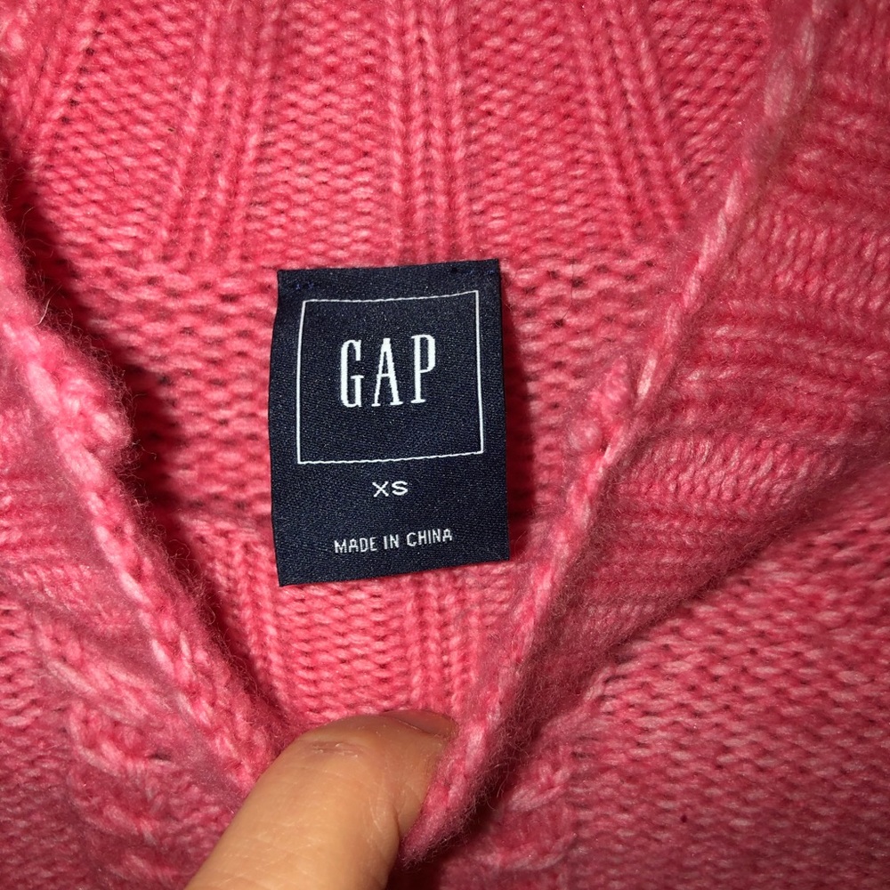 GAP sweater - Picture 3 of 3